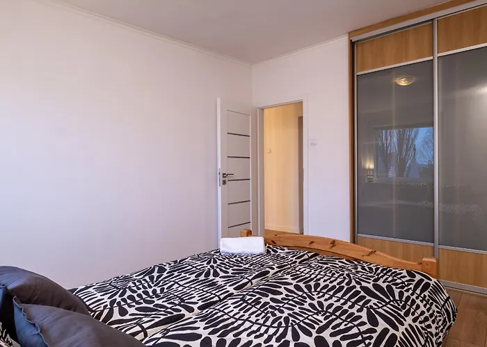 31 Centrum - Mieszkanie Dla 4 Osob דירה גדינייה